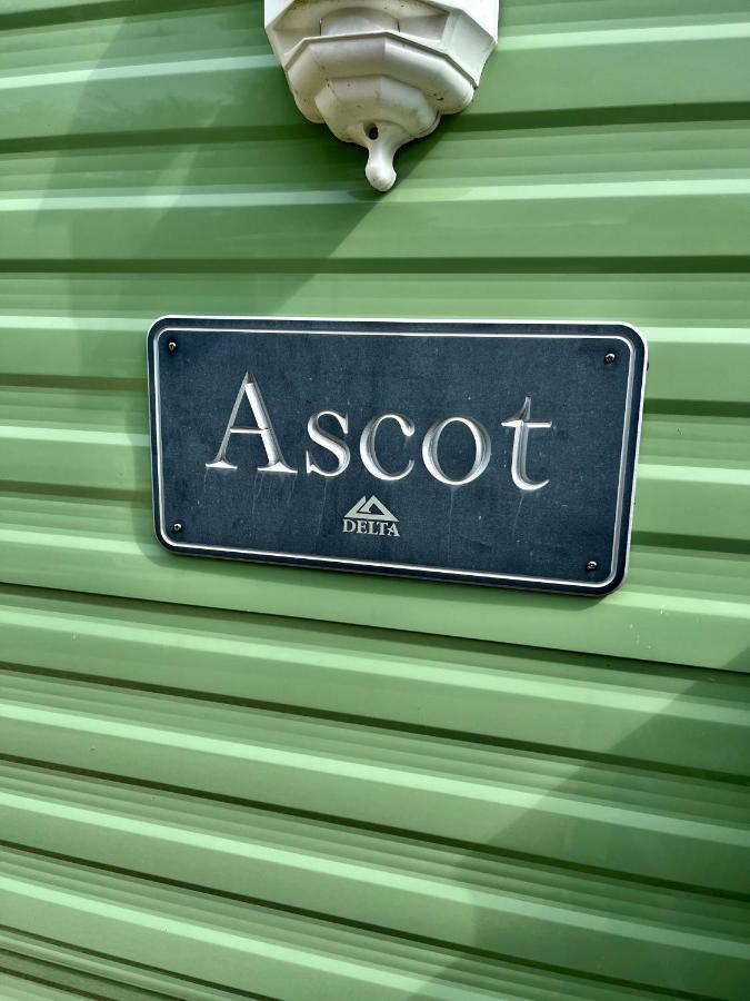 Отель The Ascot By North Shacks Slaley Экстерьер фото